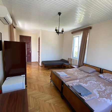 Guesthouse White Swan Kobuleti Dış mekan fotoğraf
