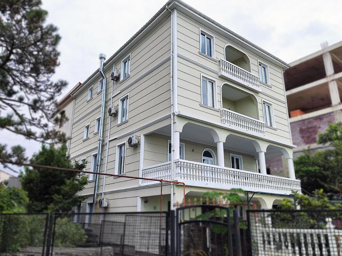 Guesthouse White Swan Kobuleti Dış mekan fotoğraf