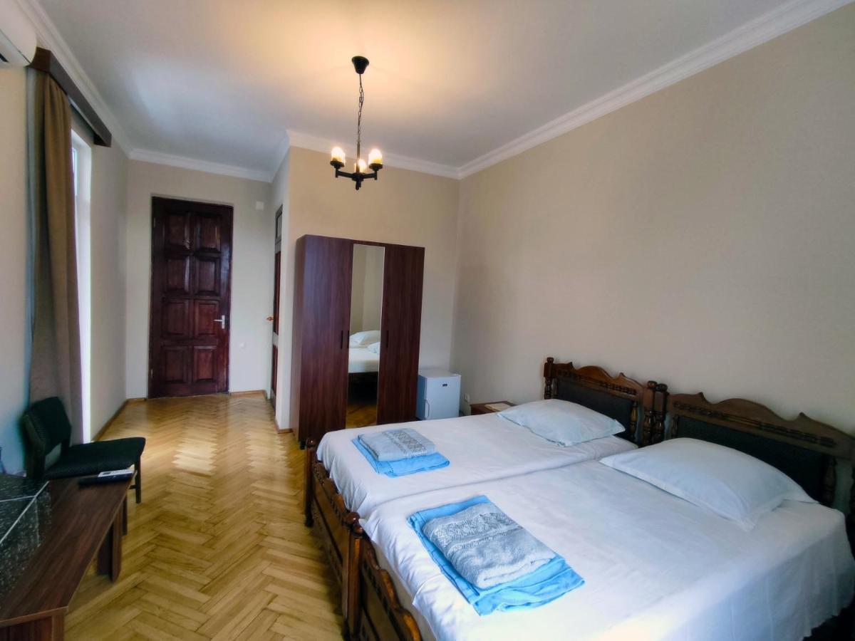 Guesthouse White Swan Kobuleti Dış mekan fotoğraf