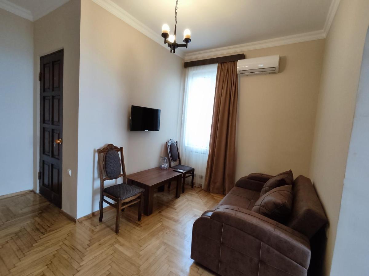 Guesthouse White Swan Kobuleti Dış mekan fotoğraf