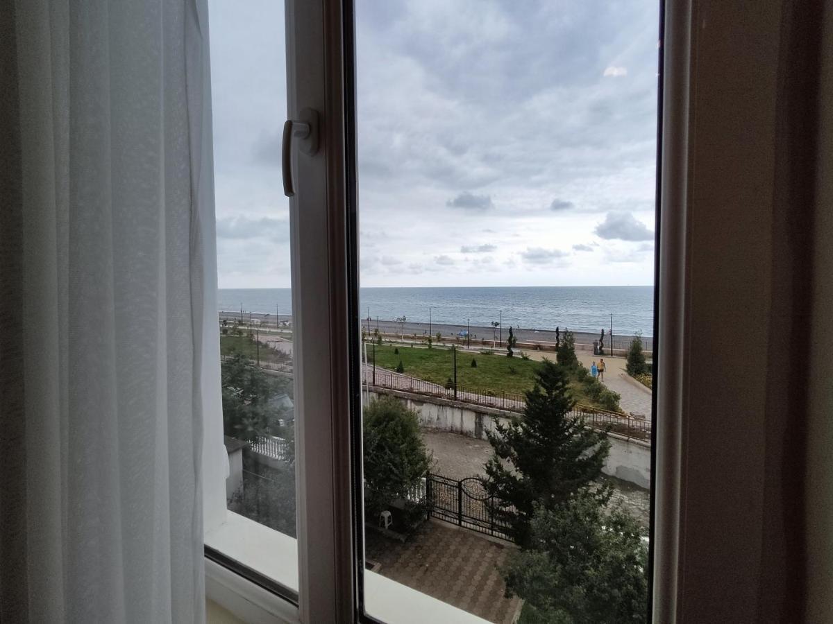 Guesthouse White Swan Kobuleti Dış mekan fotoğraf