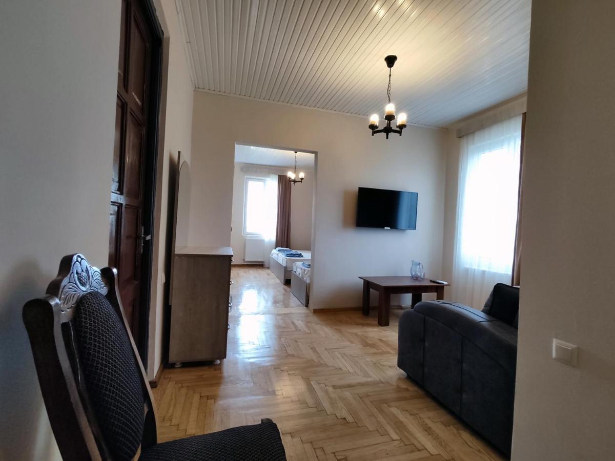 Guesthouse White Swan Kobuleti Dış mekan fotoğraf