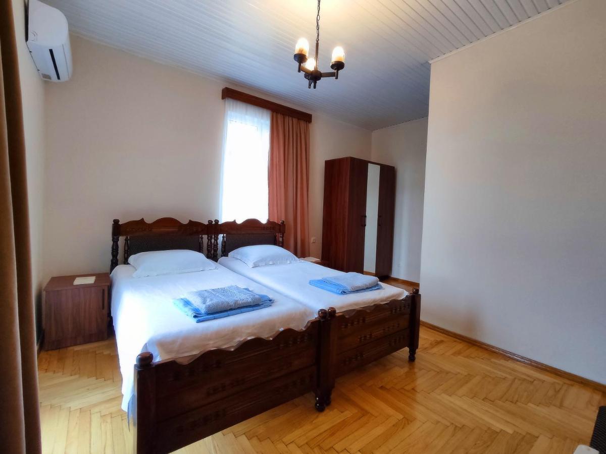 Guesthouse White Swan Kobuleti Dış mekan fotoğraf