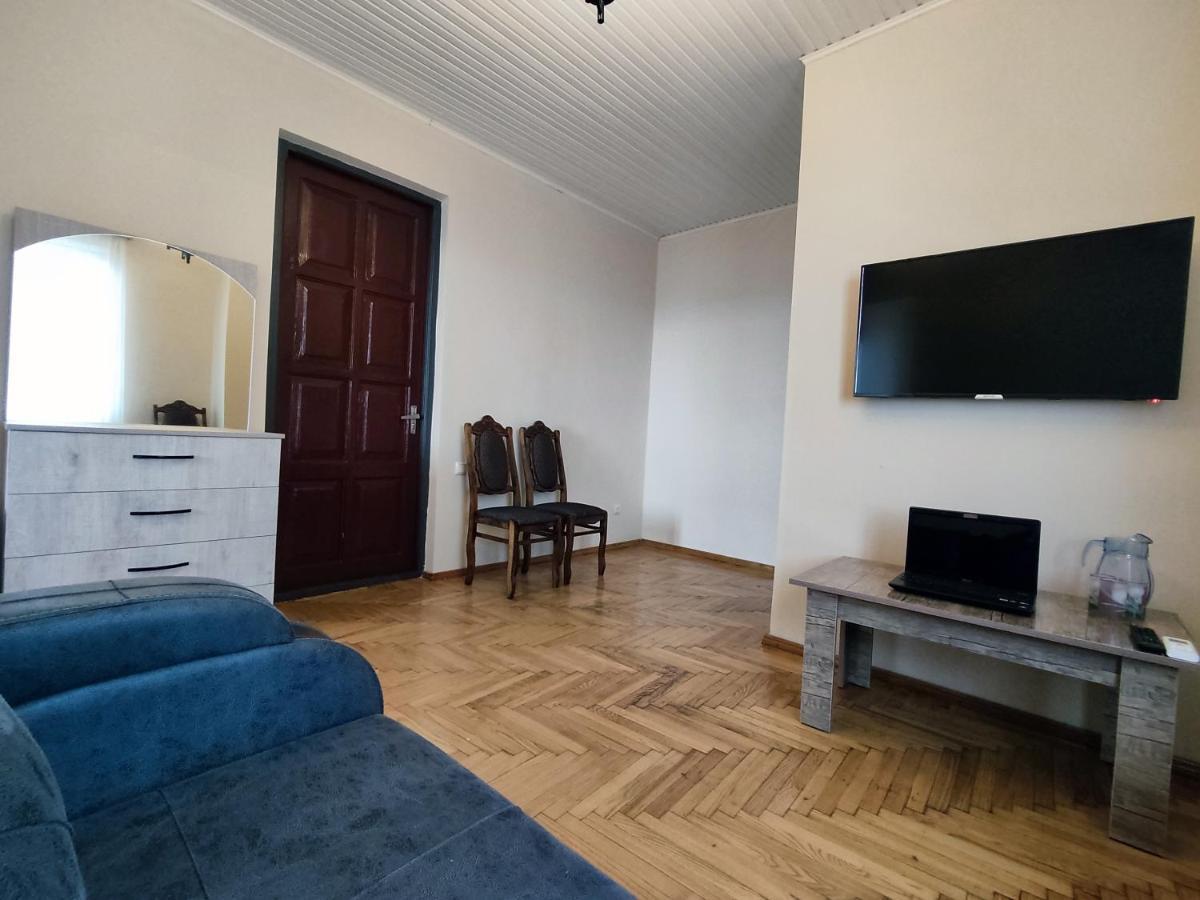 Guesthouse White Swan Kobuleti Dış mekan fotoğraf
