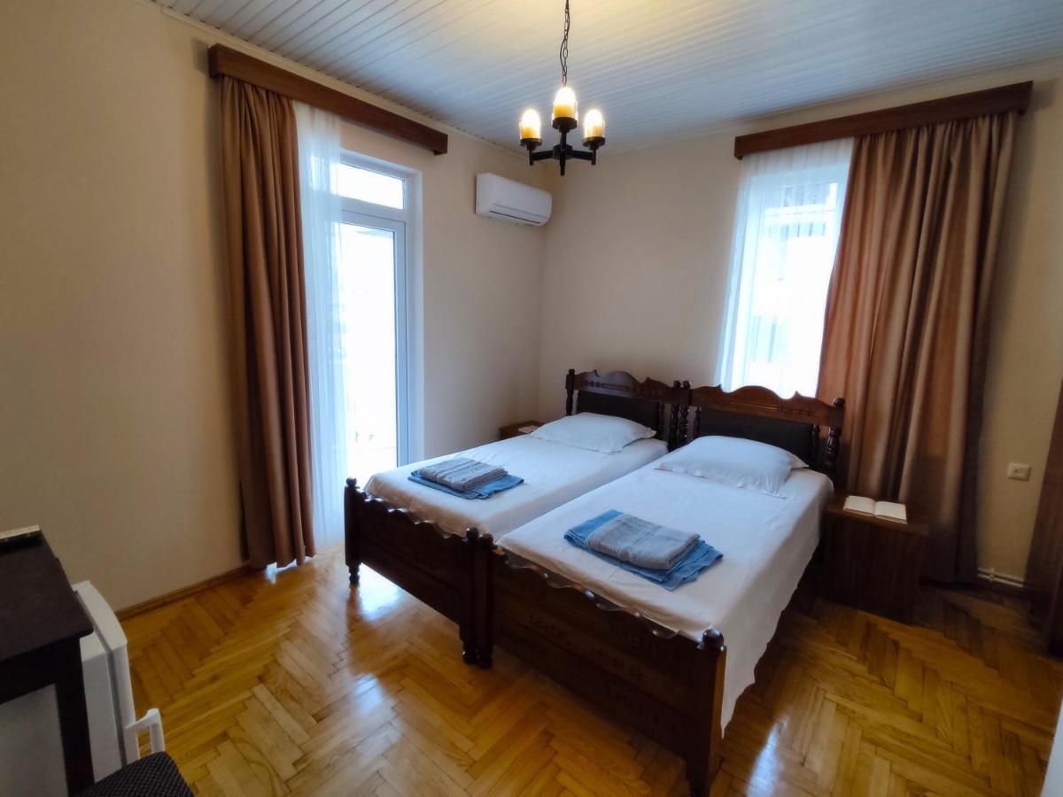 Guesthouse White Swan Kobuleti Dış mekan fotoğraf