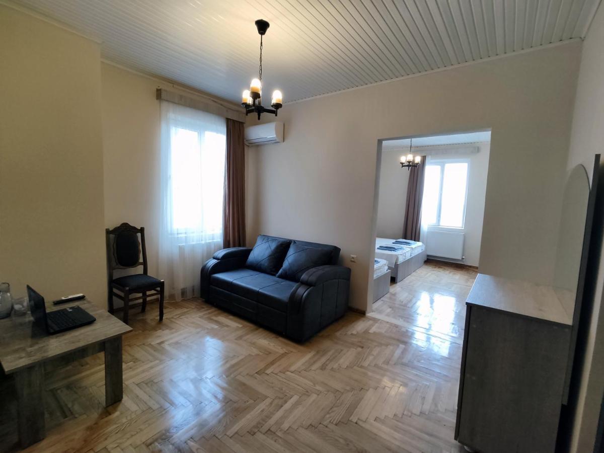 Guesthouse White Swan Kobuleti Dış mekan fotoğraf