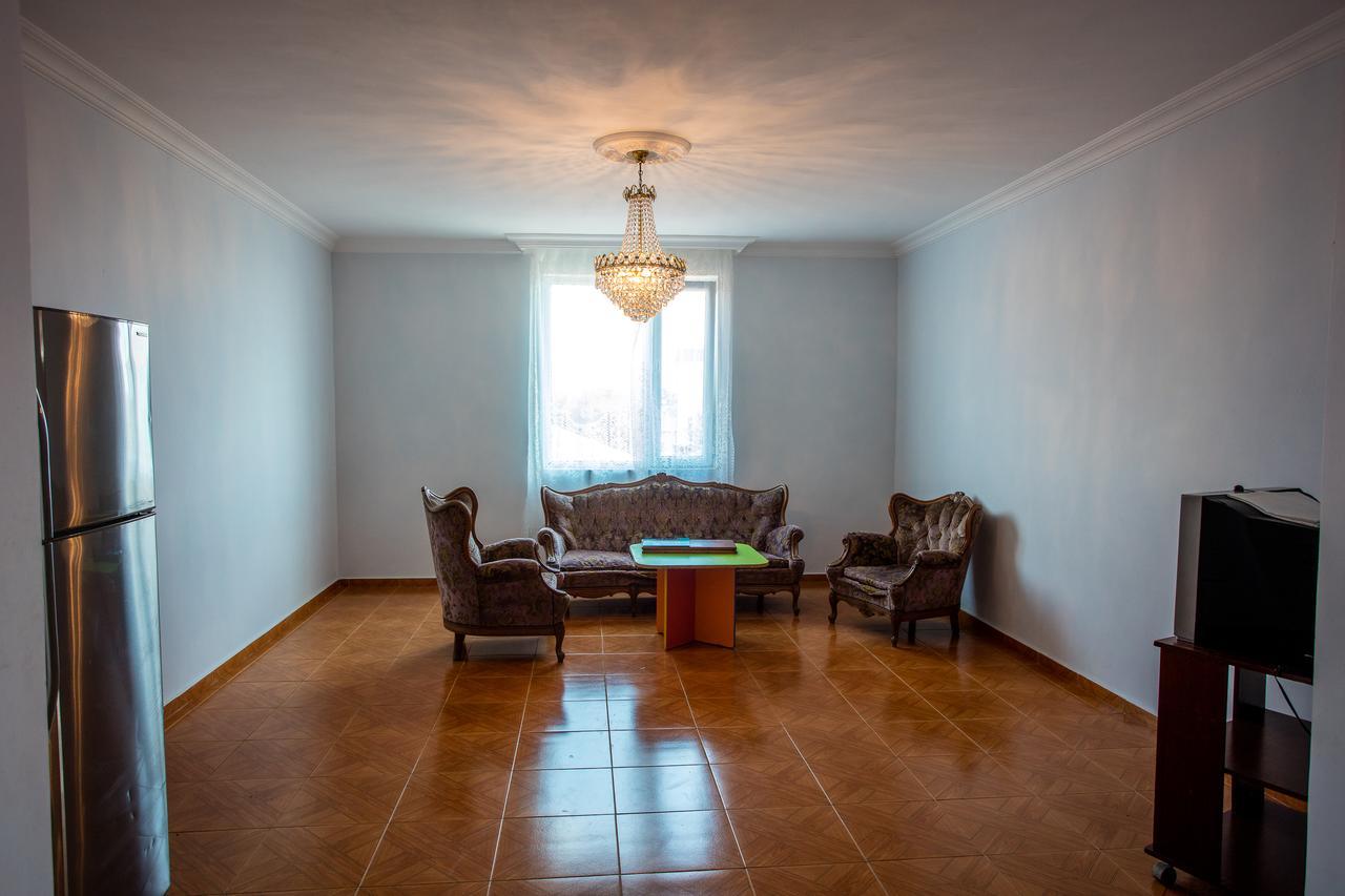 Guesthouse White Swan Kobuleti Dış mekan fotoğraf